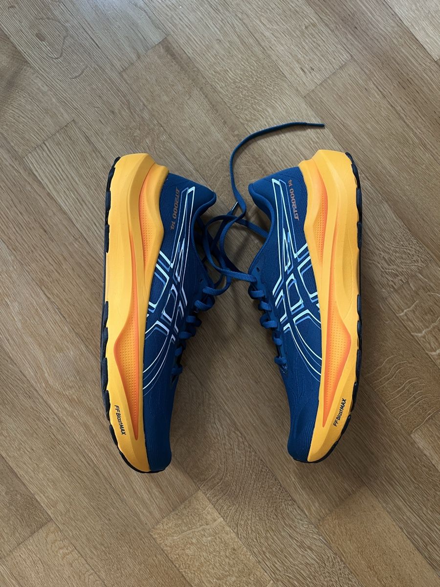 Asics Scarpe da uomo: Asics GT-2000 14 - New – Nuovo e nell'imballaggio originale da Zürich venduto da valentin.abend