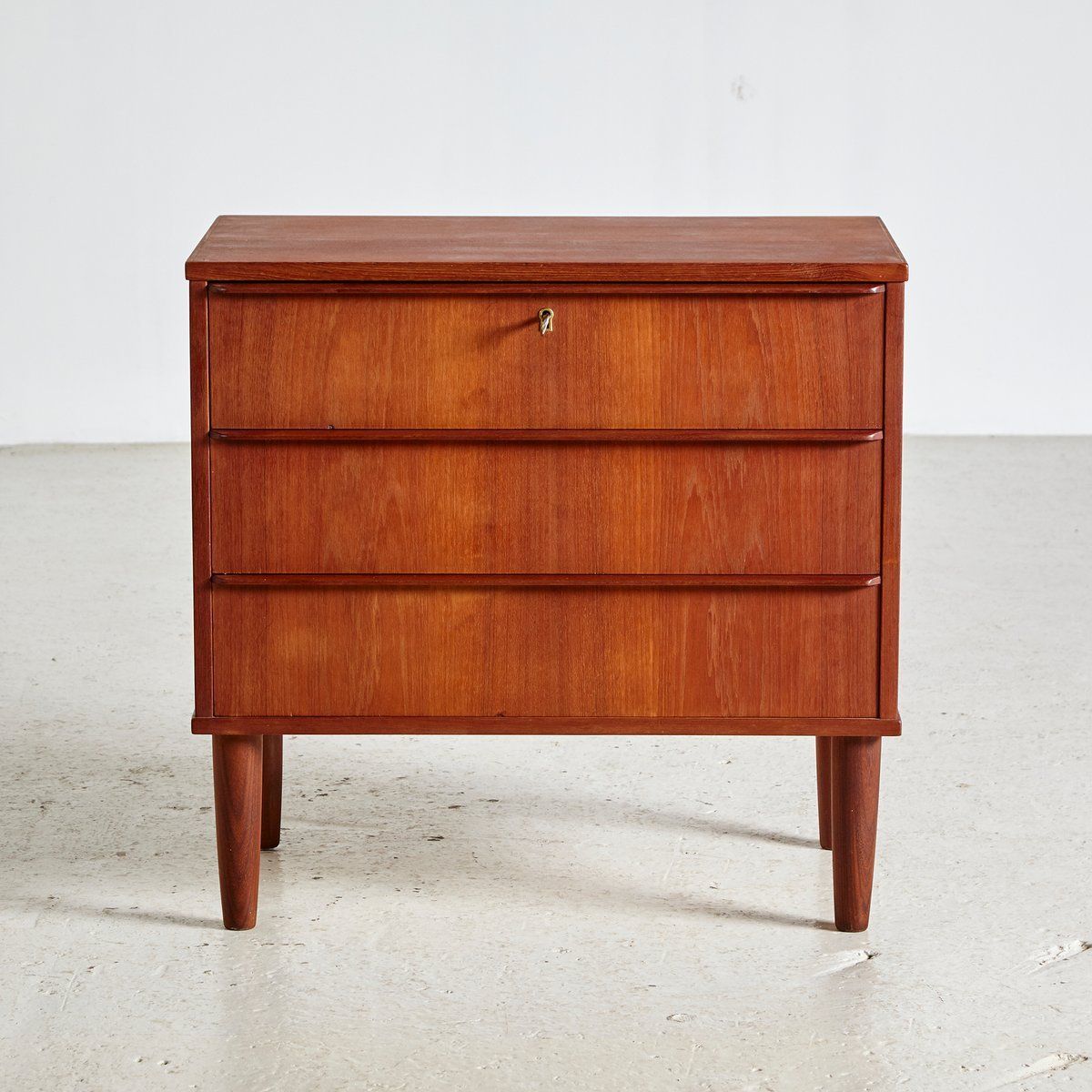 Cassettiere: Dänische Kommode aus Teak, 1960er – Usato da Zürich venduto da drachill