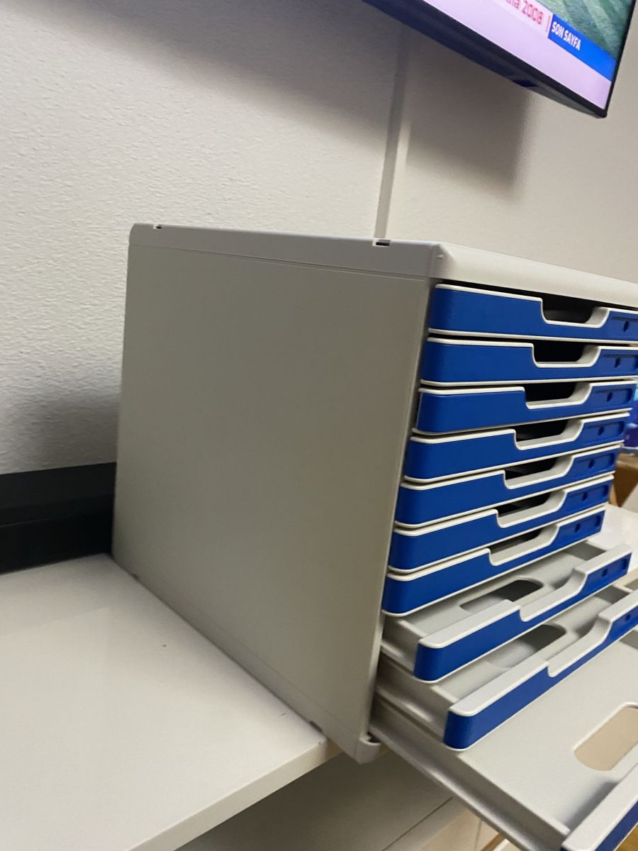 Scaffali: Multi Form Büro Organizer ( Schubladenelement ) – Usato da Zürich venduto da Nutla 2