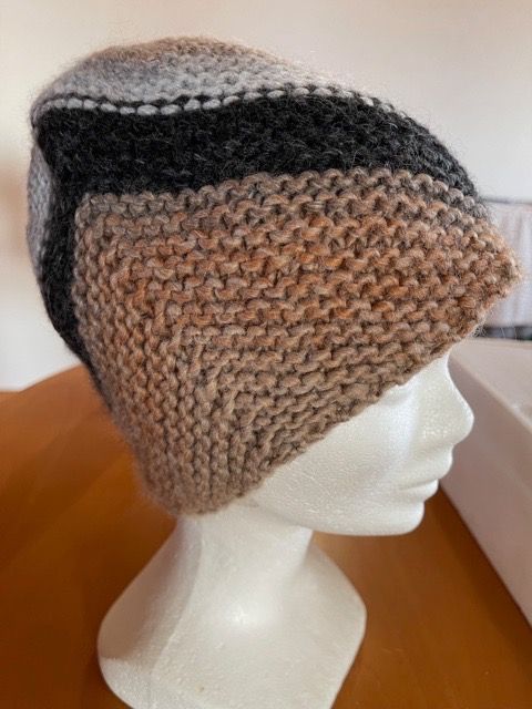 Hüte, Mützen & Caps: Strick-Mütze,  einmaliges Design neu – Neu (gemäss Beschreibung) aus Mönchaltorf von lubusc 1