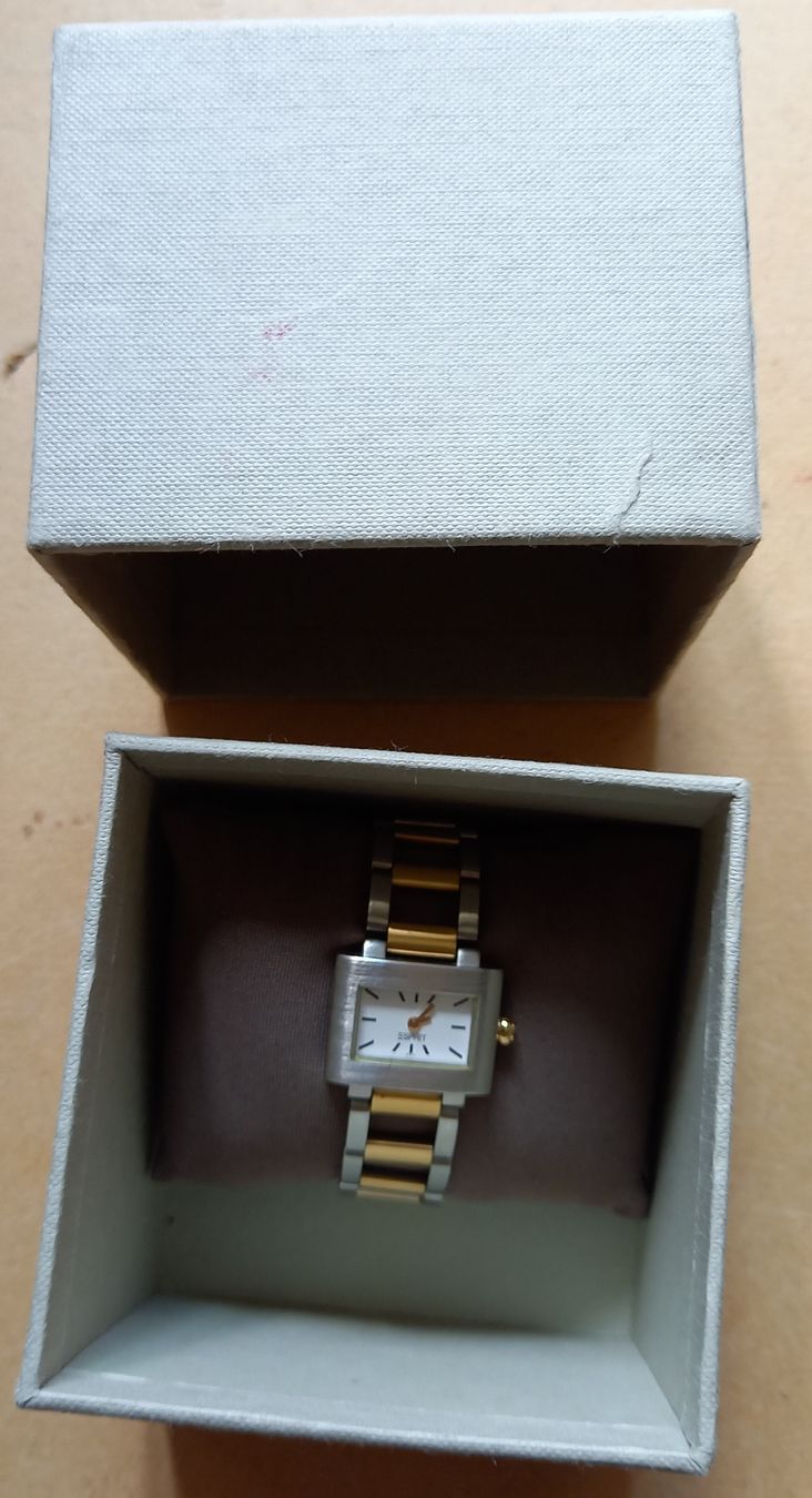 Esprit Uhren: Damen Uhr Quarz, Esprit mit Boxen – Gebraucht aus Adliswil von cha_fq9f 2