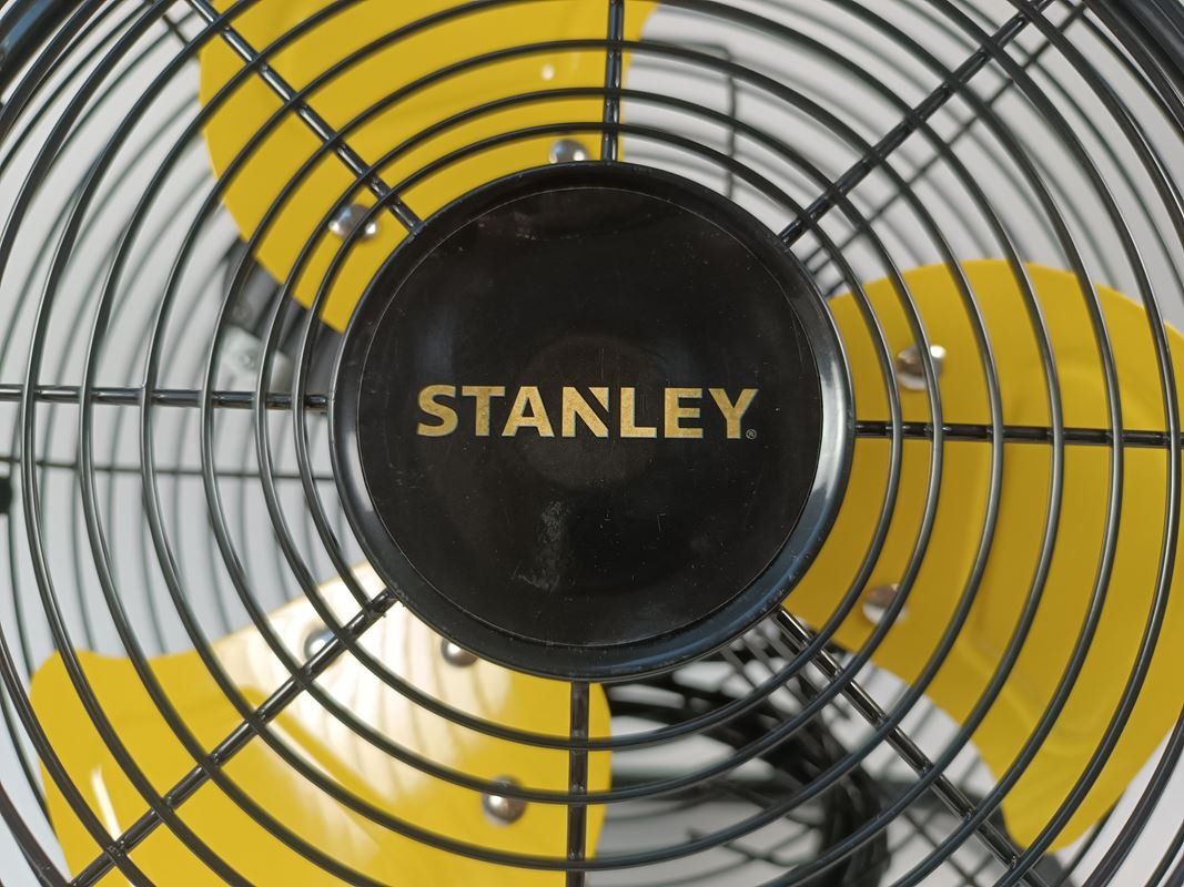 Stanley Ventilatori: STANLEY Standventilator für den Boden – Usato da Luzern venduto da Restwert_Luzern 1