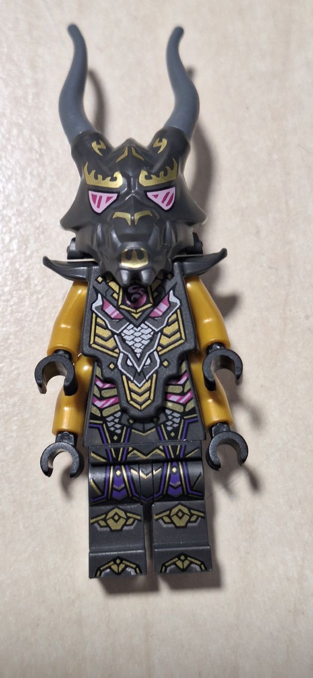 Lego Statuette: Lego Ninjago Crystal King – Usato da Egnach venduto da sea_2zvc