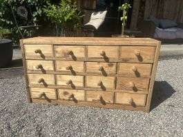 Handgefertigter Altholz-Schubladenschrank/Kommode - Unikat!