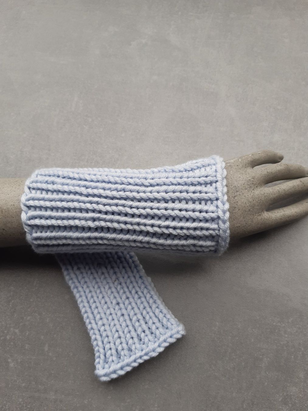 Gants & mitaines : Pulswärmer hellblau – Neuf (Voir description) à Schüpfheim par joru5860