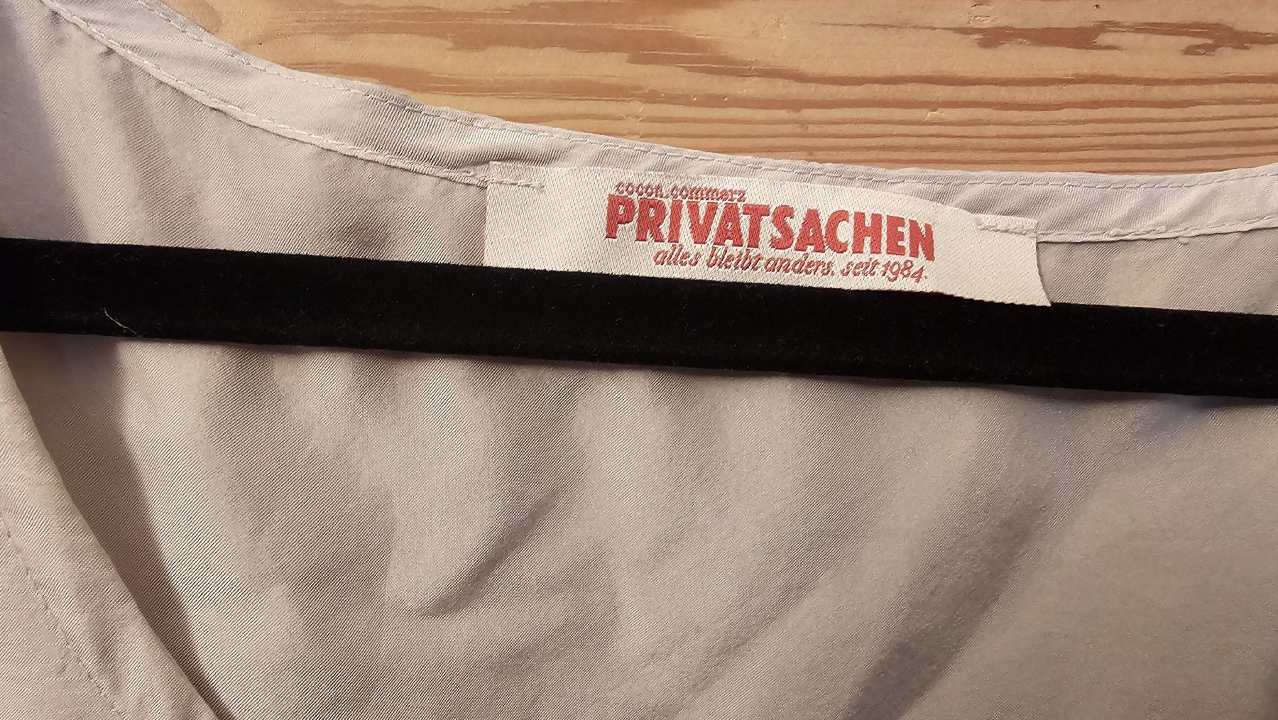 Vestiti: Robe Privatsachen en soie beige, taille 2 – Usato da Etoy venduto da az2011 2