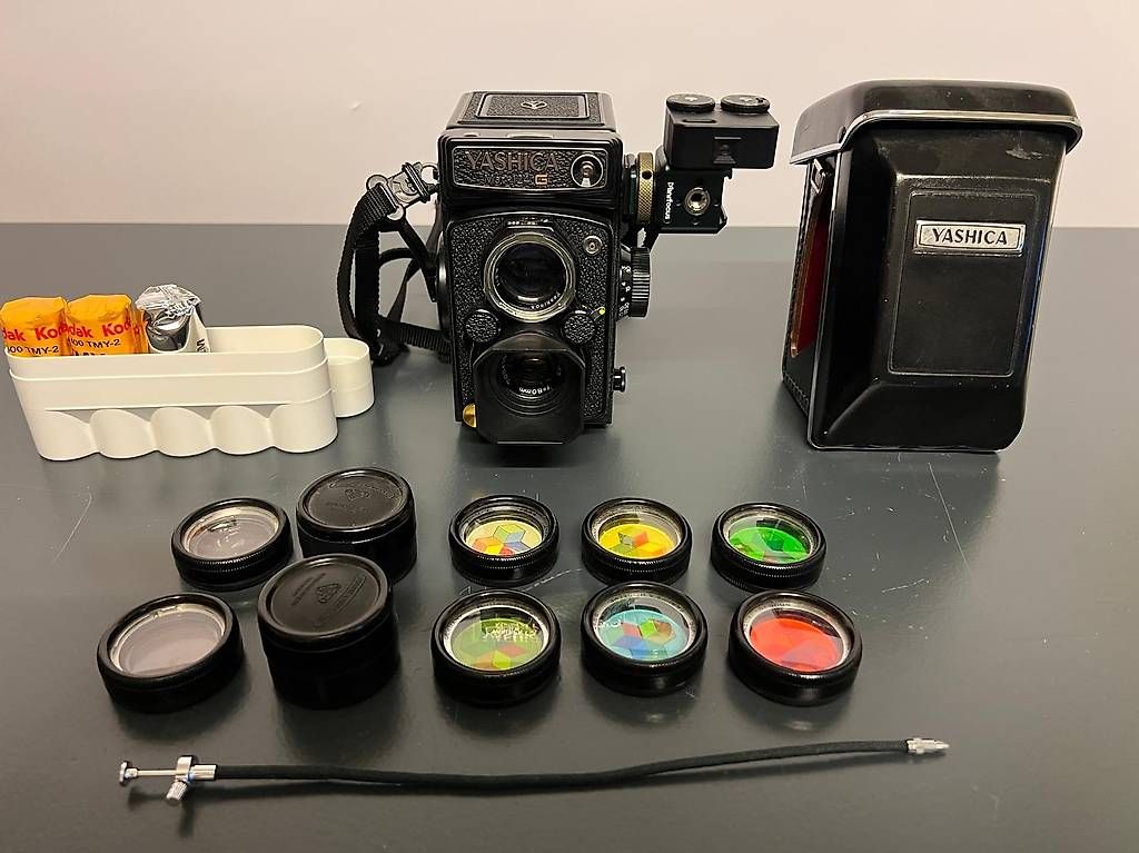 Fotocamera: Yashica Mat 24 G  – Usato da Zürich venduto da panda024