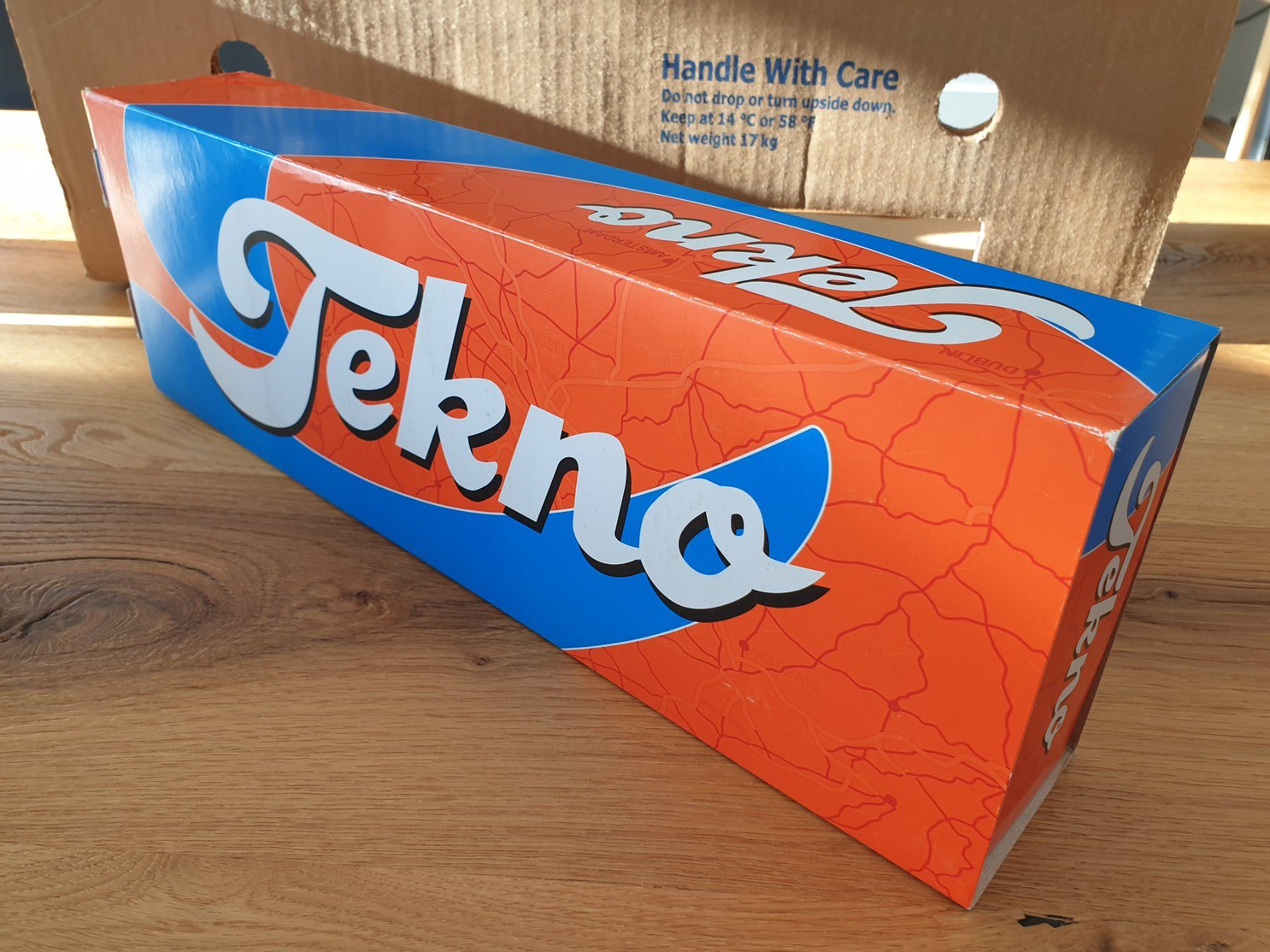 Tekno Modellbausätze & Standmodelle: Volvo KS Transport-Set Tekno NEU – Neu und originalverpackt aus Baar von Liebherrbagger 2