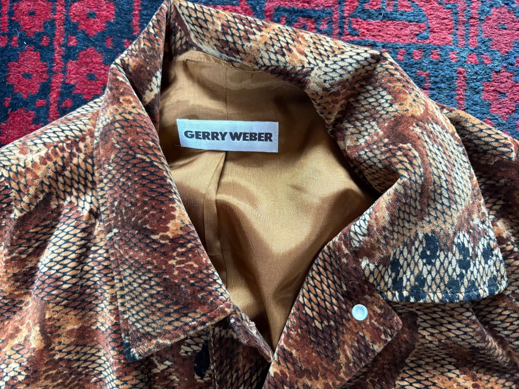 Gerry Weber Giacche: Cooler Blazer von Gerry Weber – Usato da Ebnat-Kappel venduto da pourlemerite 1