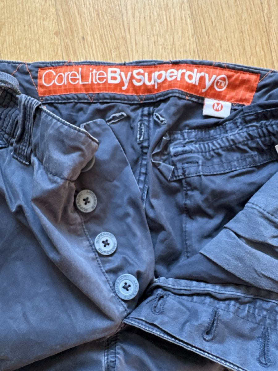Superdry Hosen: Superdry Shorts Gr. M  – Gebraucht aus Mauren von ducducturi 3