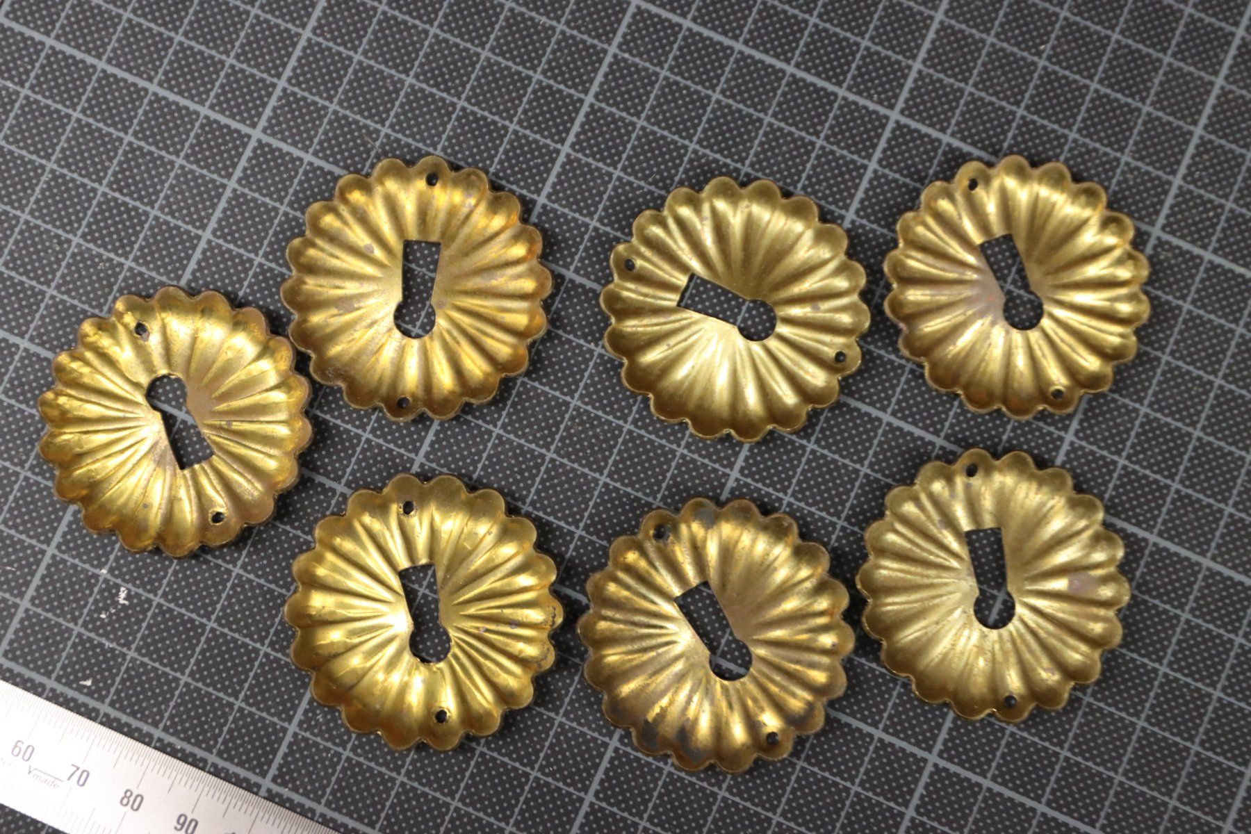 Ferramenta: Schlüsselschild / Rosette – Usato da Emmetten venduto da Super008 4