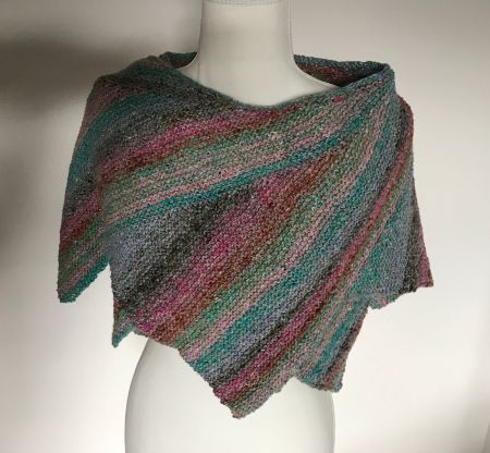 Schal mit Zacken - handgestrickt aus NORO Mirai mit Seide
