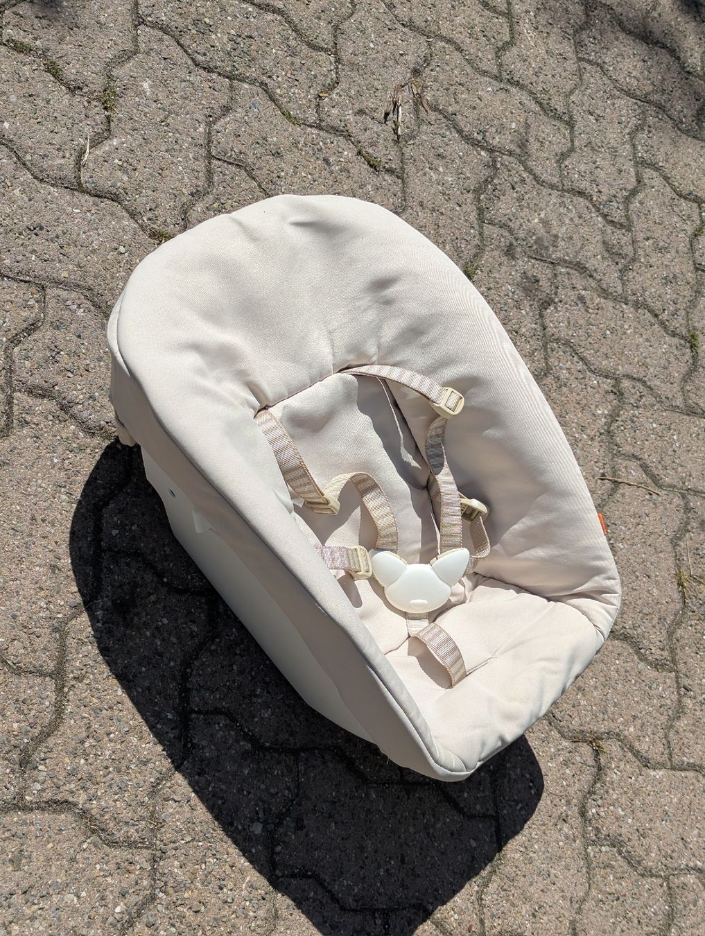 Stokke Seggioloni: Stokke Babyschale für TripTrap – Usato da Winterthur venduto da Solarville