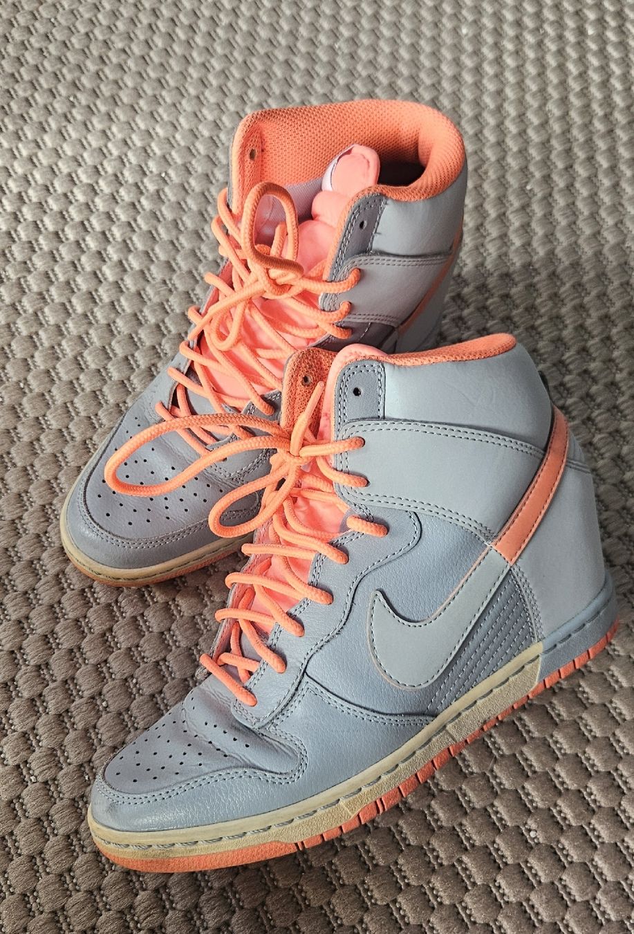 Nike Scarpe da donna: Nike Dunk High mit Keilabsatz,  Grösse 38 – Usato da Tobel venduto da Nicci_dee