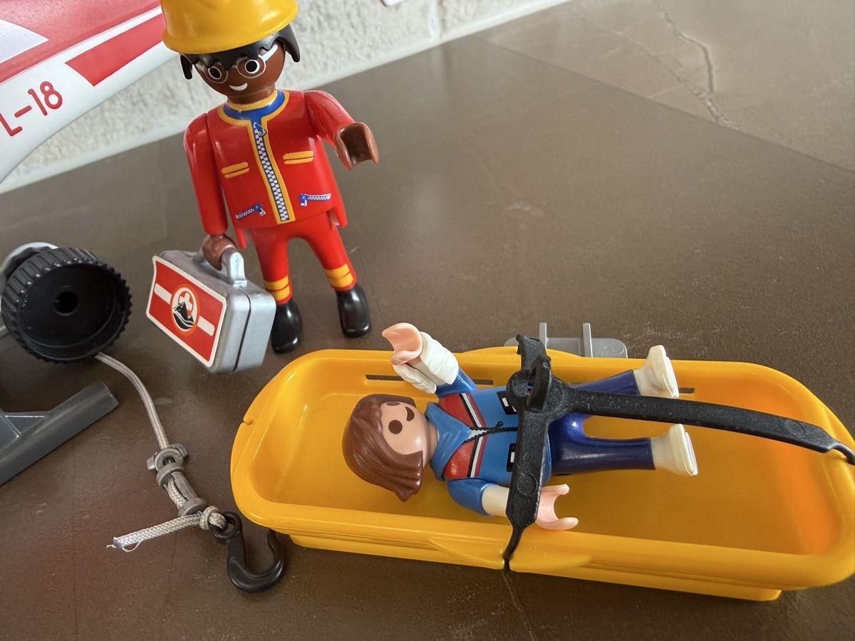 Playmobil Giocattoli: Playmobil Rettungshubschrauber Nr 9172 – Usato da Goldswil venduto da Fisel 3