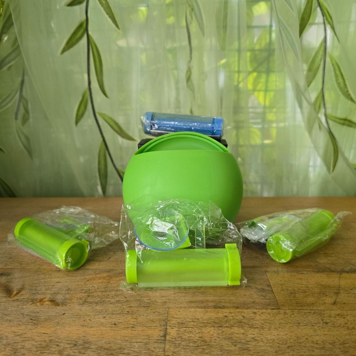 Supporti a parete: Zahnpasta Halter und Squeezer – Usato da Merlischachen venduto da Sheavy 2