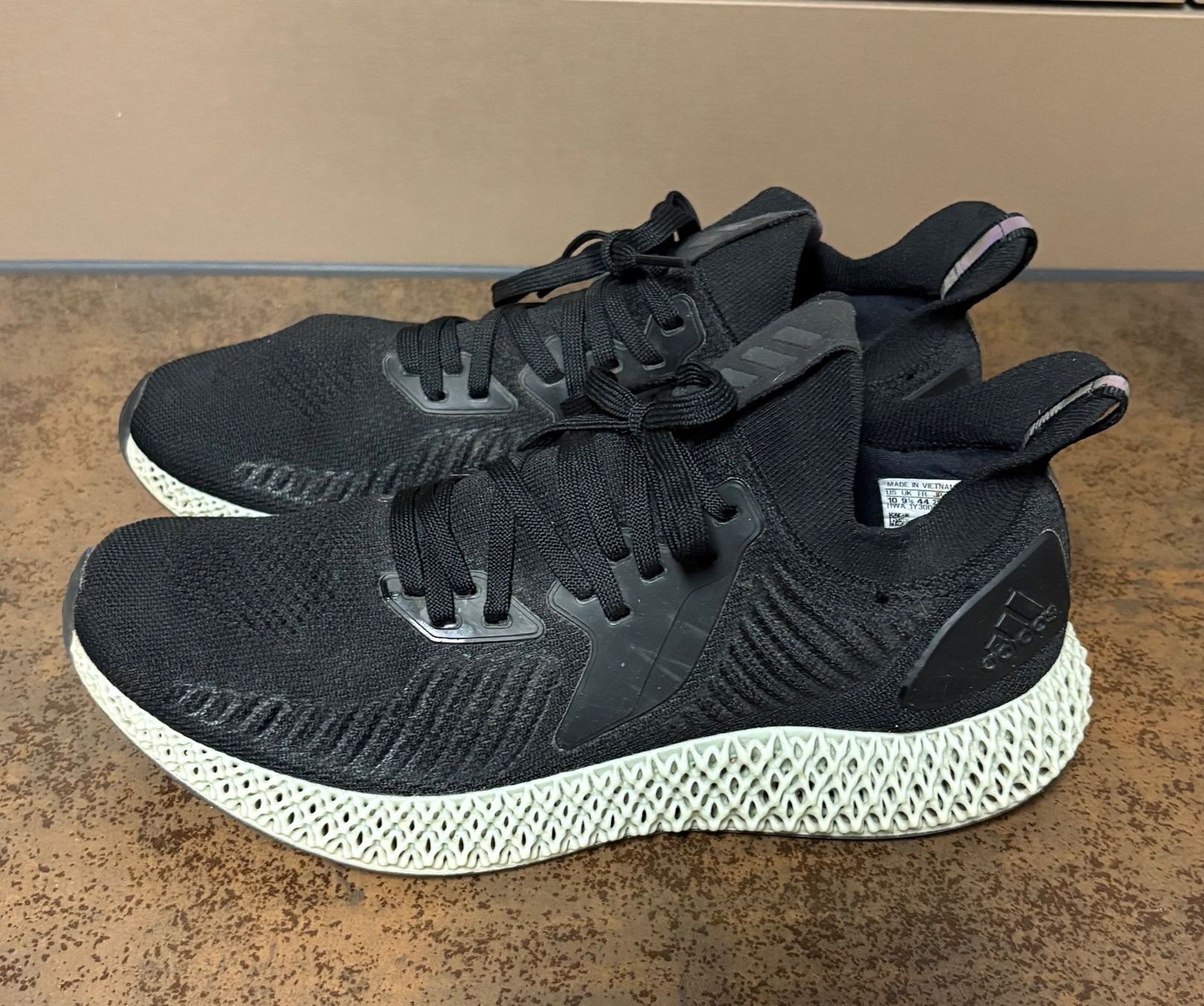 Adidas Scarpe da uomo: Adidas Alphaedge 4d Gr.44 – Usato da Nottwil venduto da MaBi10