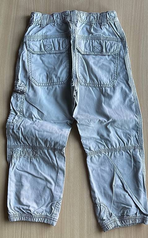 Pantaloni: Hose H&M 116 – Usato da Fehren venduto da Flugzeug1177 1