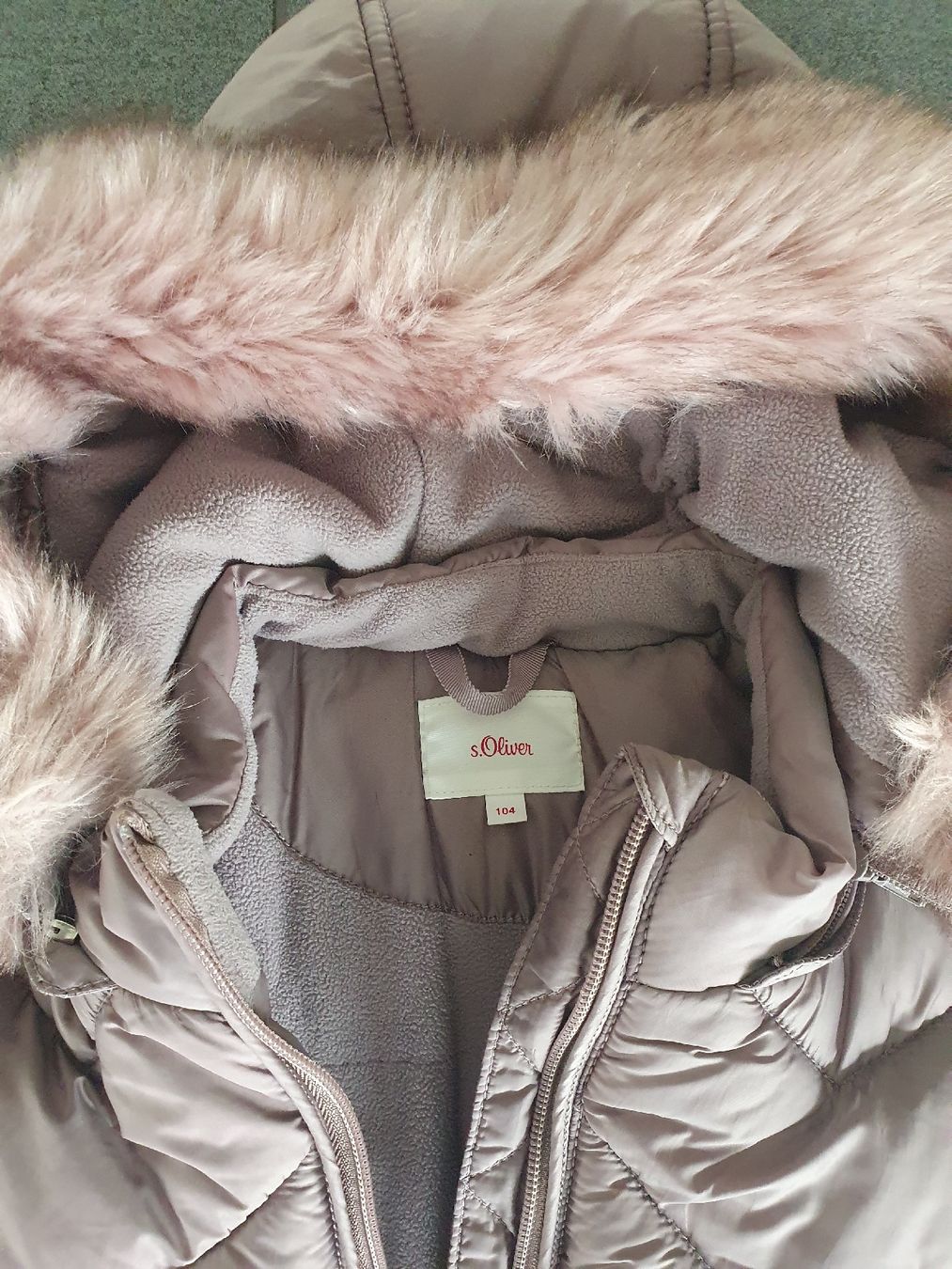 S.Oliver Giacche & Cappotti: Kinderjacke grösse 104 Marke S.oliver – Usato da Altendorf venduto da caj_hry2 1