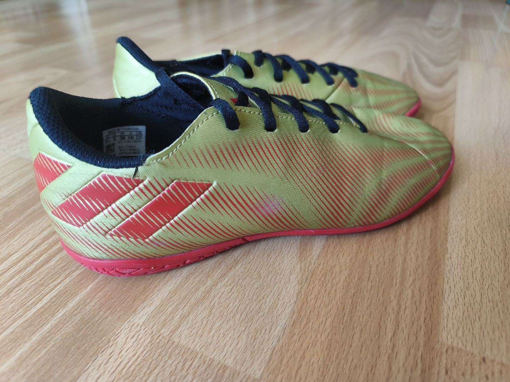 Adidas Scarpe per ragazzi: adidas Nemeziz Messi – Usato da Wädenswil venduto da CrumplerBags 3