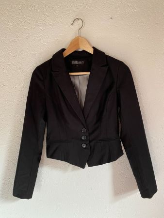Blazer court noir