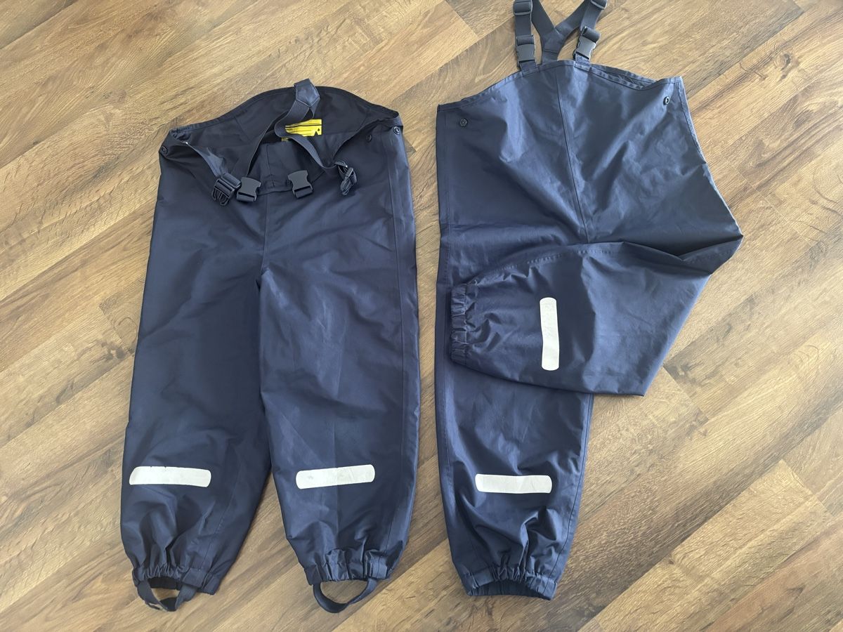 Pantaloni: 2 Regenhosen – Usato da Stallikon venduto da dan_2lfs