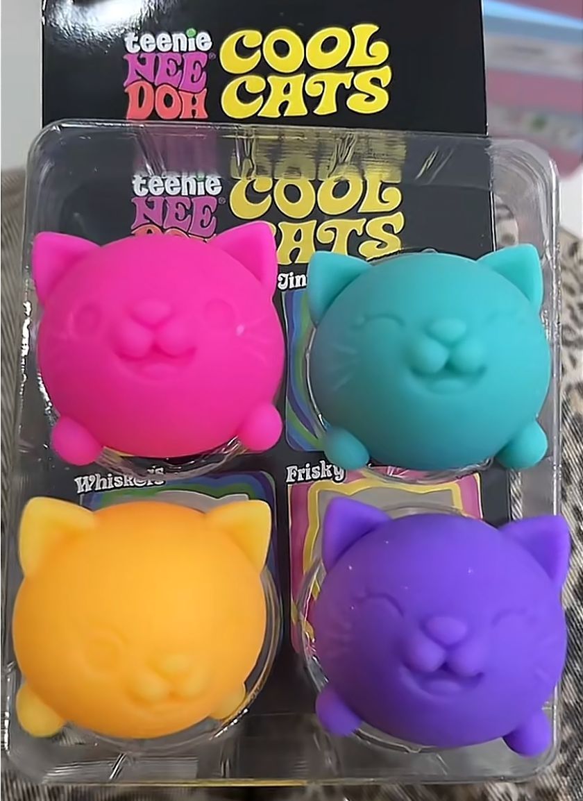 Spielzeuge: Neu Cool cats squishy- 4 pcs – Neu (gemäss Beschreibung) aus Glattbrugg von ann_hy2y