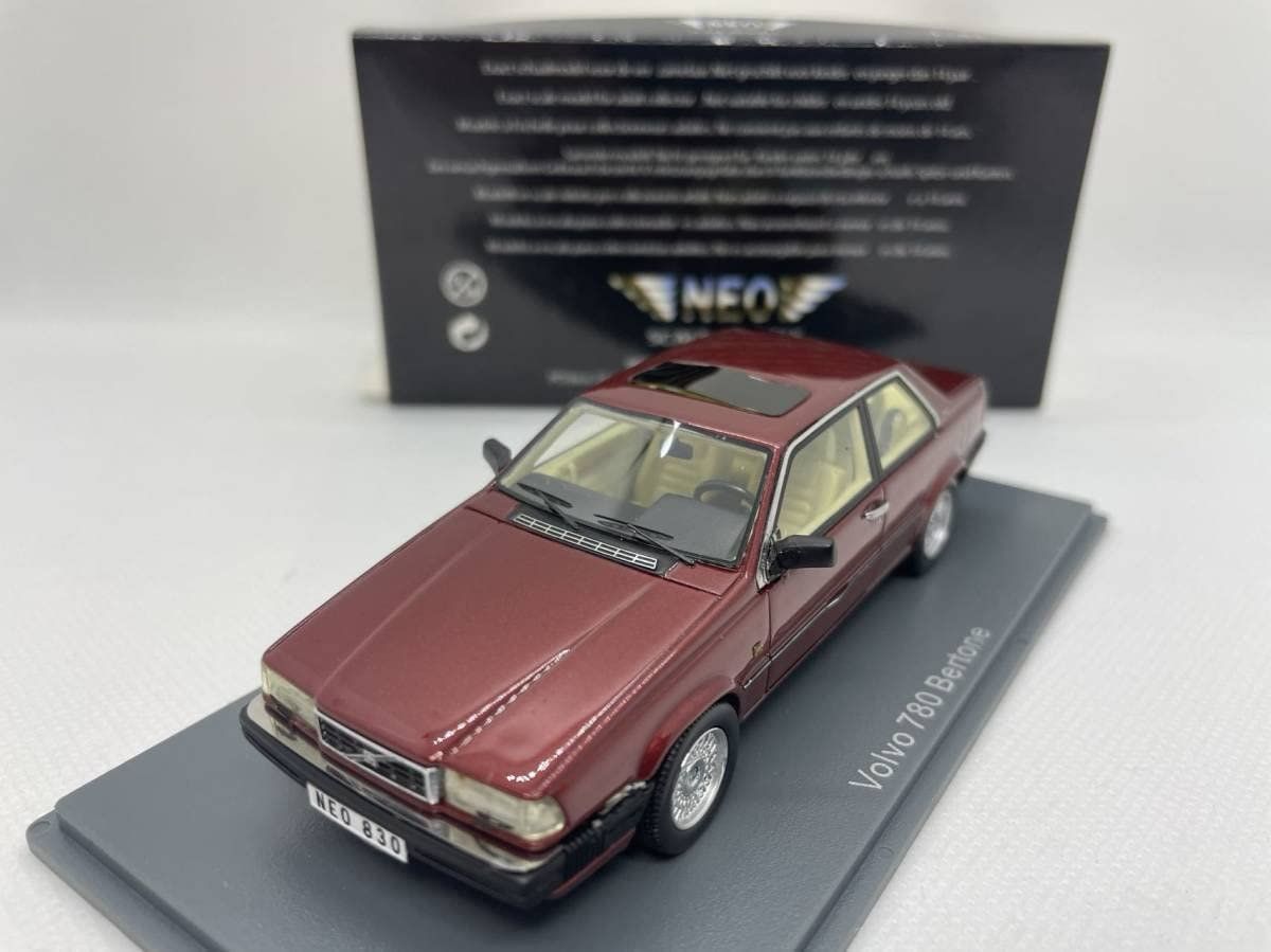 Volvo Modellini d'auto: Volvo 780 Bertone – Nuovo e nell'imballaggio originale da Flawil venduto da Imperiosud