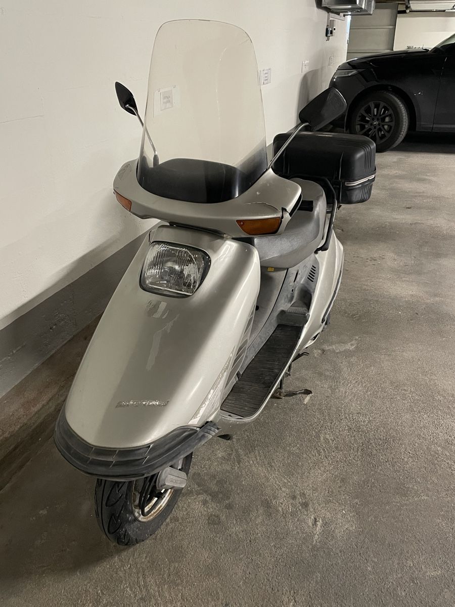 Honda Strasse: Honda Spacy  – Defekt aus Thun von niruna