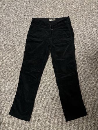 Schwarze Closed Cordhose, Gr.(44) -> vgl. Bundweite auf Bild