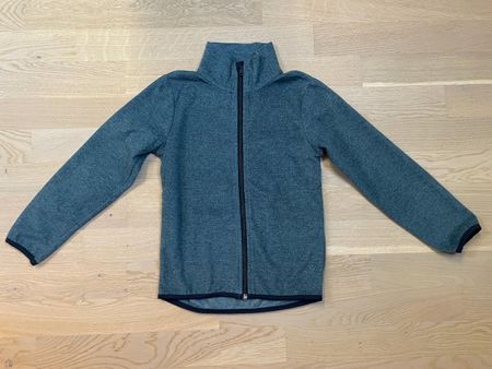 Faserpelz-Jacke (Grösse 122/128)