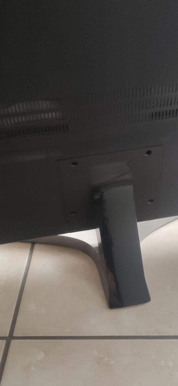Televisori: TV Samsung 75" défectueuse – Difettoso da Tramelan venduto da Ptutu1 3