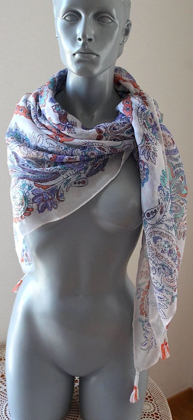 Foulard & Sciarpe: Foulard- Tuch, 119 cm x 120 cm – Usato da Locarno venduto da madame-tus-sauds 1