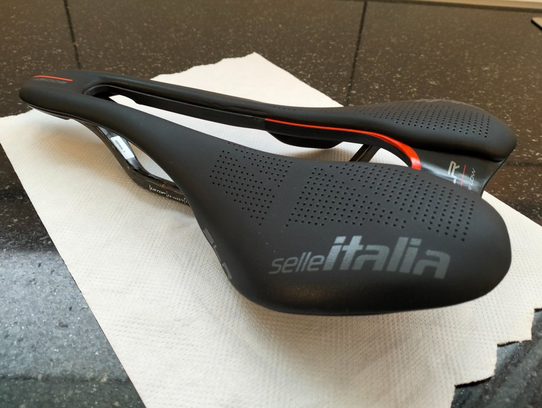 Selle Italia Pezzi di ricambio: Selle Italia SLR Boost Kit Carbonio Superflow (133g) – Usato da Uster venduto da KarlZH 4