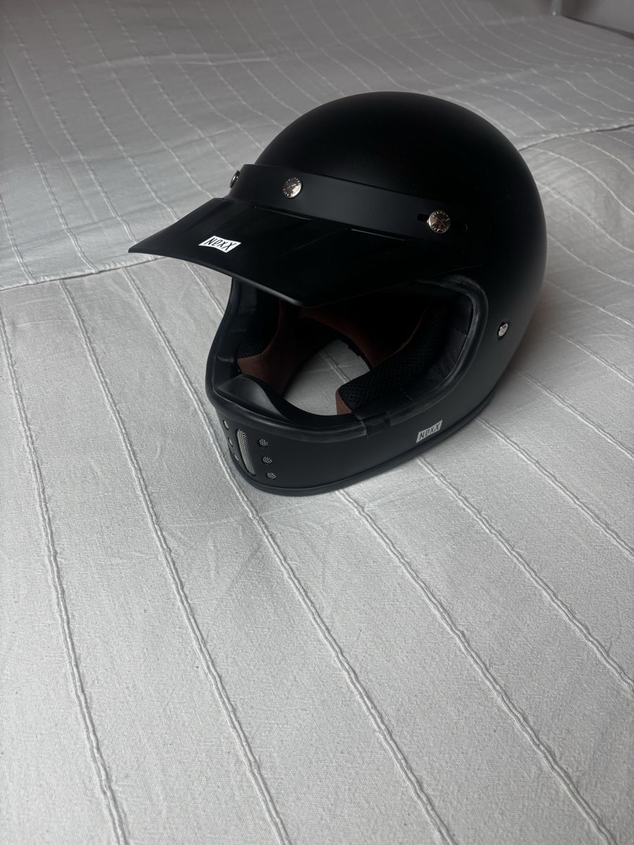 Nexx Caschi & visiere: X.G200 PURIST BLACK MT – Nuovo (secondo la descrizione) da Kilchberg BL venduto da DavidM012