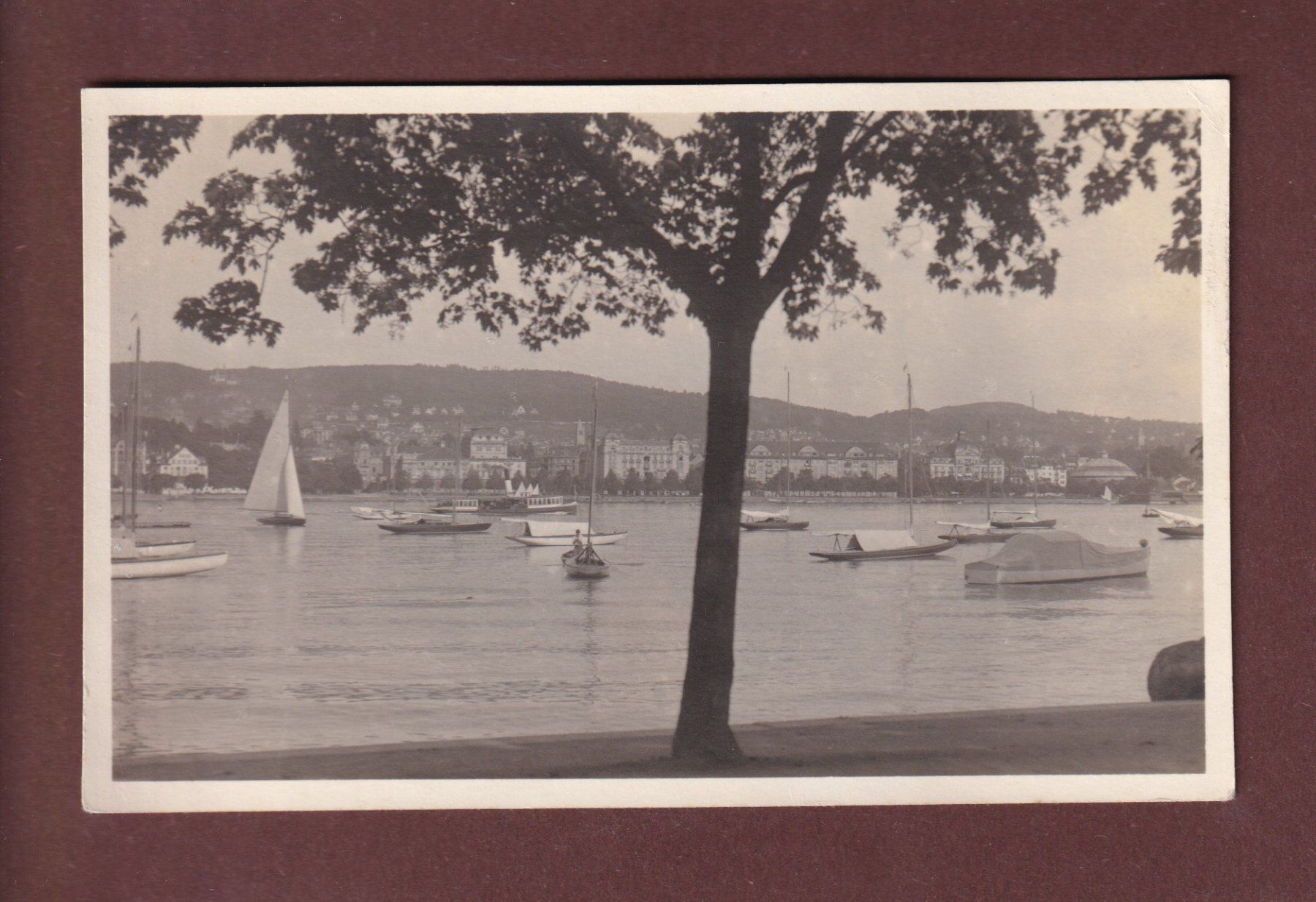 Cartoline postali: ZÜRICH - Am Quai – Usato da Pully venduto da nicecards-shop