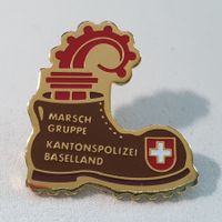 AA158 Pin Wanderschuh Marsch Gruppe Kantonspolizei Baselland