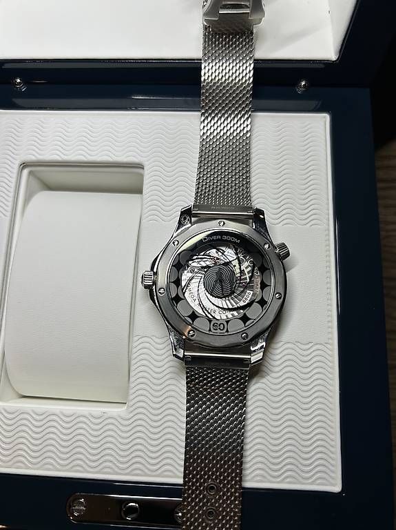 Omega Orologi: JAMES BOND - OMEGA SEAMASTER DIVER 300M – Nuovo e nell'imballaggio originale da boudry venduto da jul_sv92 3