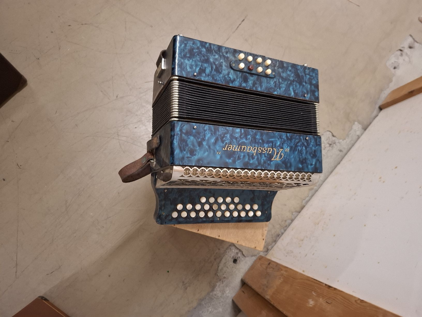 Musikinstrumente: nussbaumer orgeli – Gebraucht aus Villeneuve von BibiVintage 9