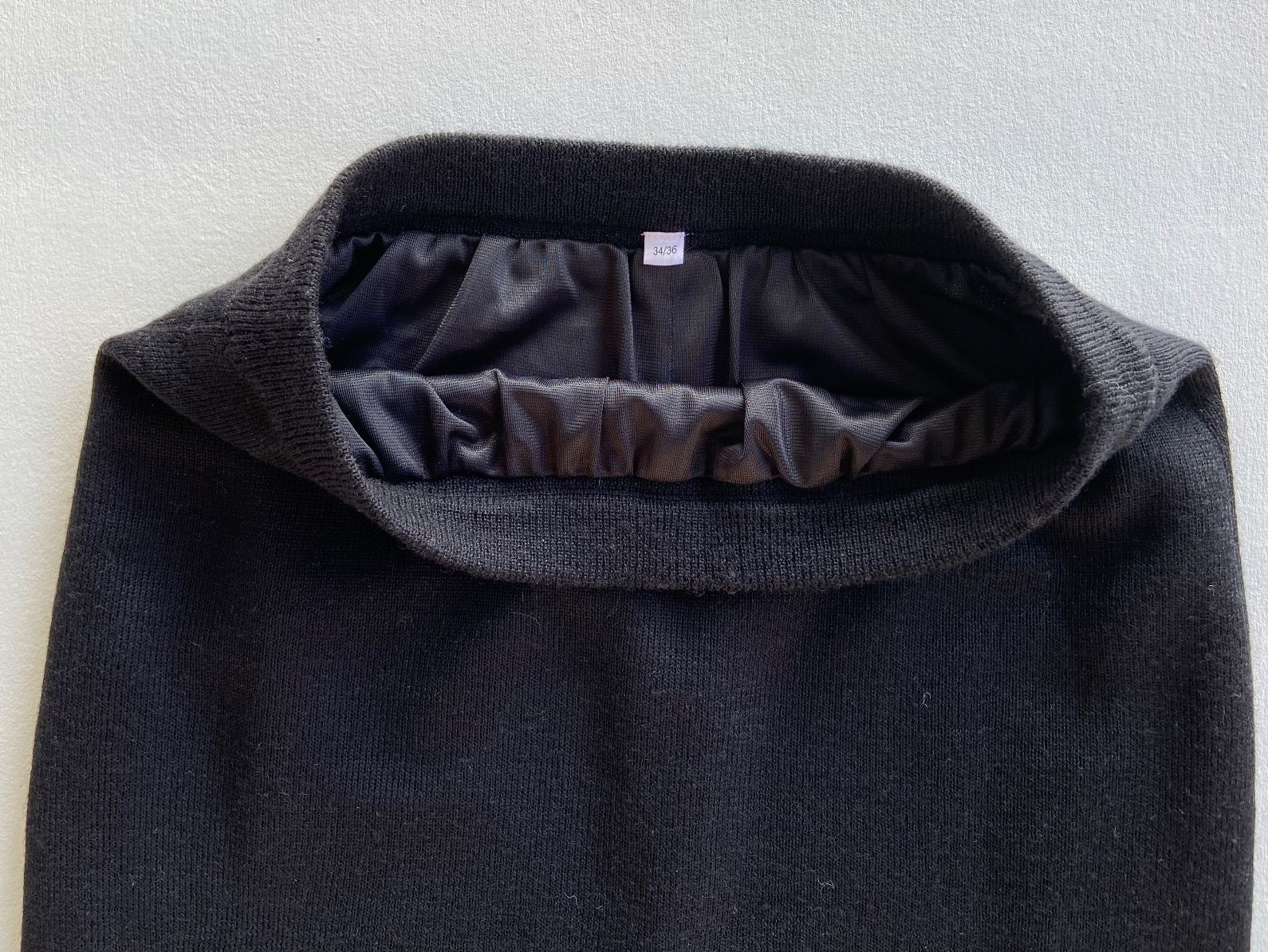 Gonne: Schwarzer Wollrock, Gr. 34/36 – Usato da Lenzburg venduto da Boffer1A 4