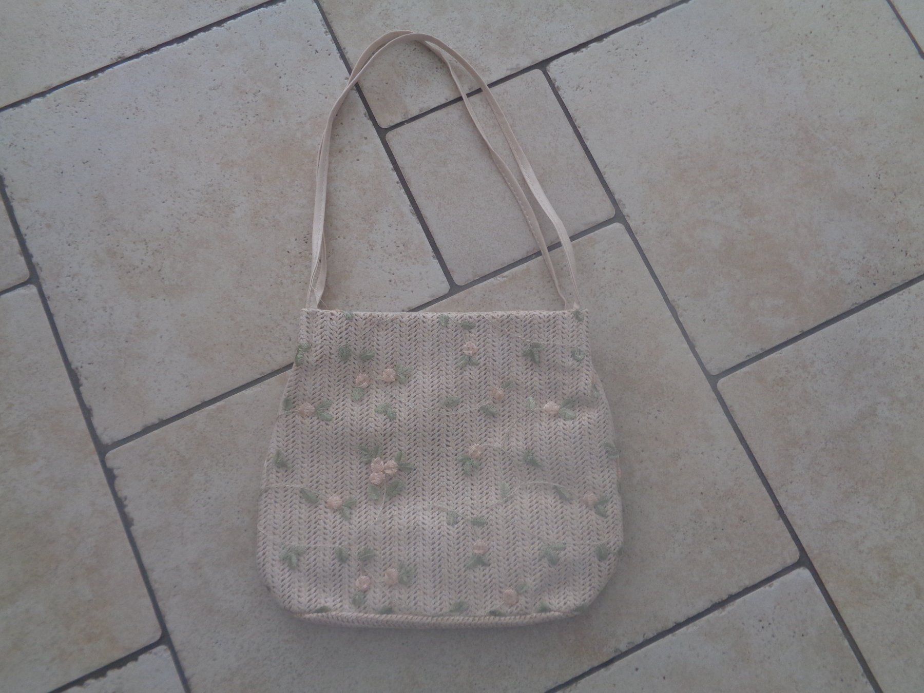 Borse da donna: Handtasche/Umhängetasche – Nuovo (secondo la descrizione) da Kreuzlingen venduto da Robi-2003