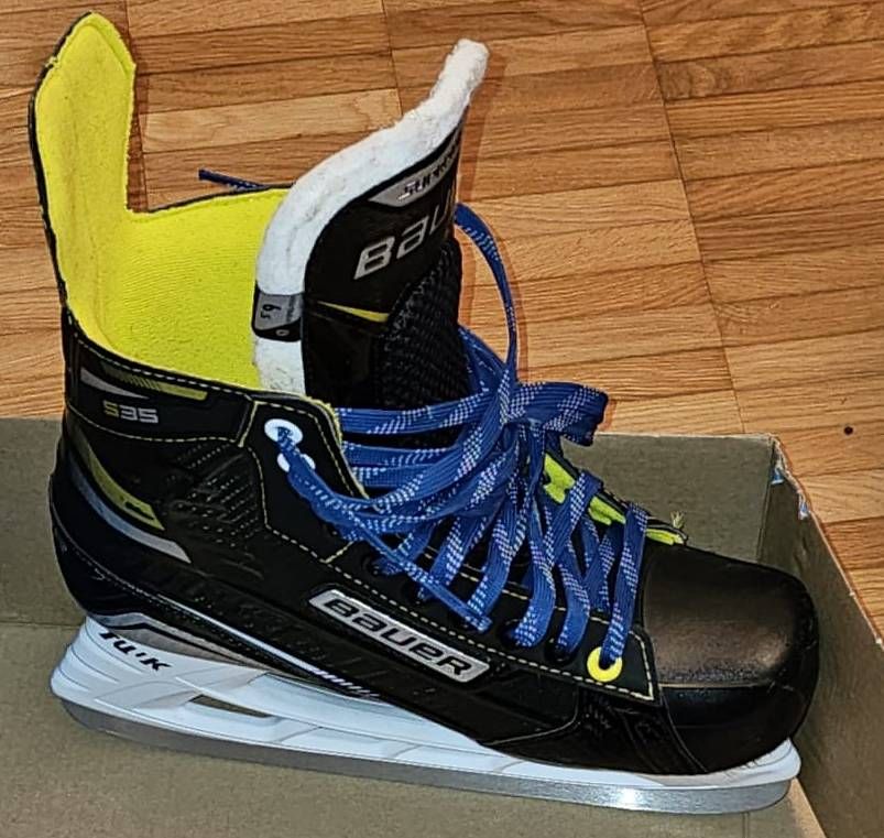 Pattini da ghiaccio: Neuwertige BAUER Schlittschuhe GRÖSSE 6.5 – Usato da Wallisellen venduto da Richtema 1