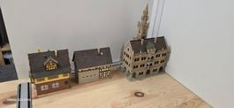 3er Set aus Vollmer H0 Altstadt Rathaus und zwei Häuser