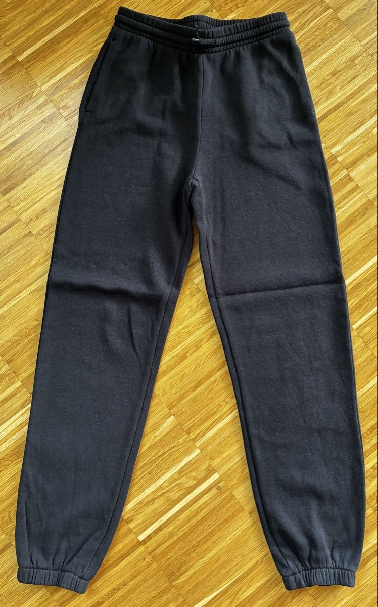 H&M Pantalons: Hosen Joggers schwarz 158 – Neuf (Voir description) à Bottmingen par pao_22jx