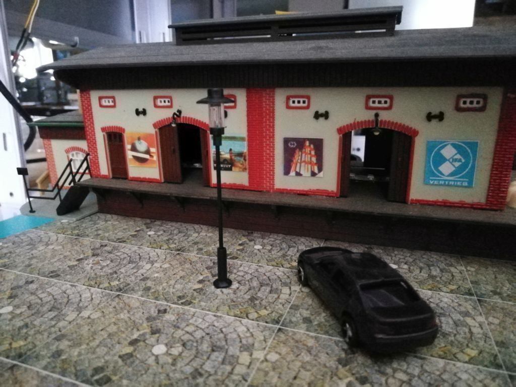 Modellini di ferrovie: LED-Laterne "Thuner Platz" 68mm - warmweiss – Nuovo (secondo la descrizione) da Luzern venduto da Salefactory