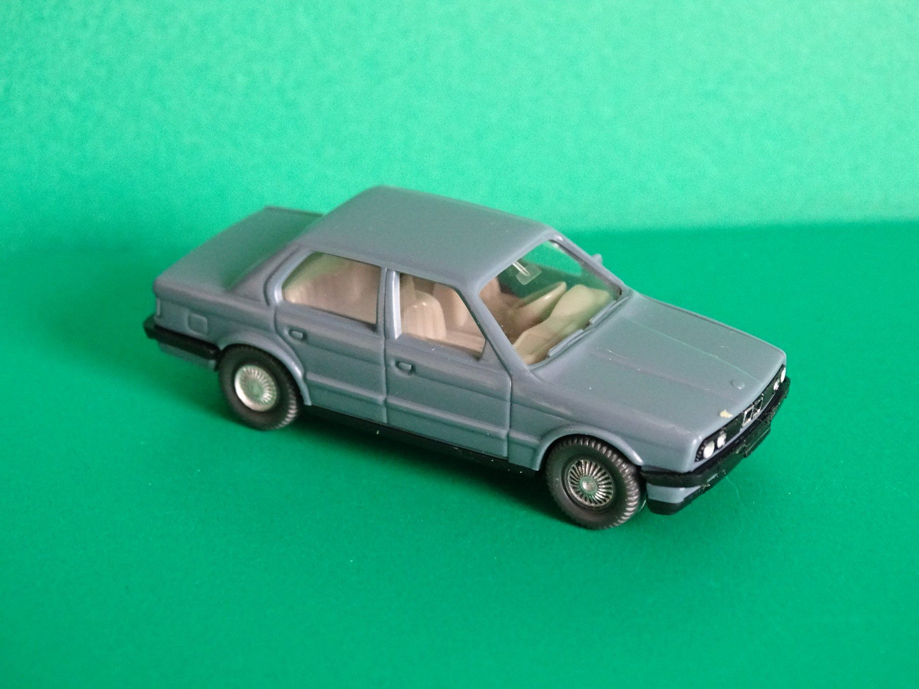 Wiking Modellini d'auto: BMW 320i von Wiking 1/87 – Usato da Bretzwil venduto da Meex 1