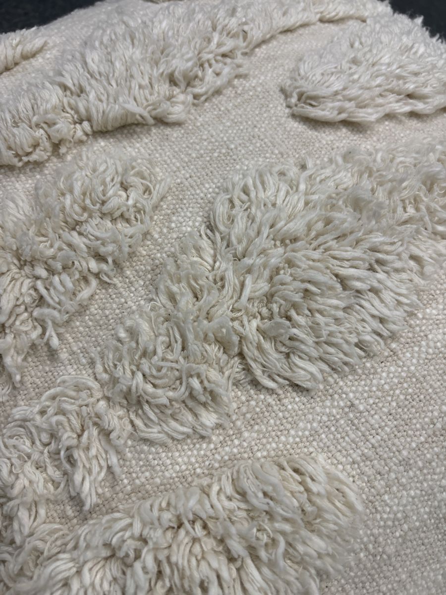 H&M Kissen: Coussin décoratif bohème à pompons - Style unique! – Neu (gemäss Beschreibung) aus Monthey von LoveBrand 1