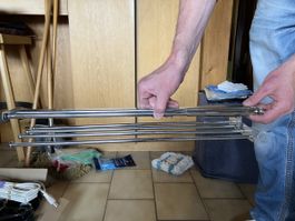 Ausziehbarer Handtuchhalter ungebraucht