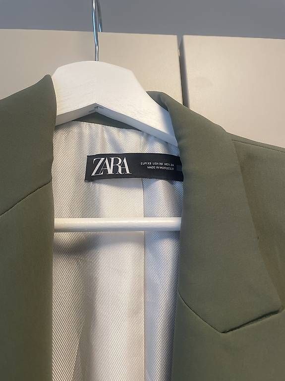 Zara Giacche: Blazer ZARA – Usato da Lenzburg venduto da lejlaimamovic 1