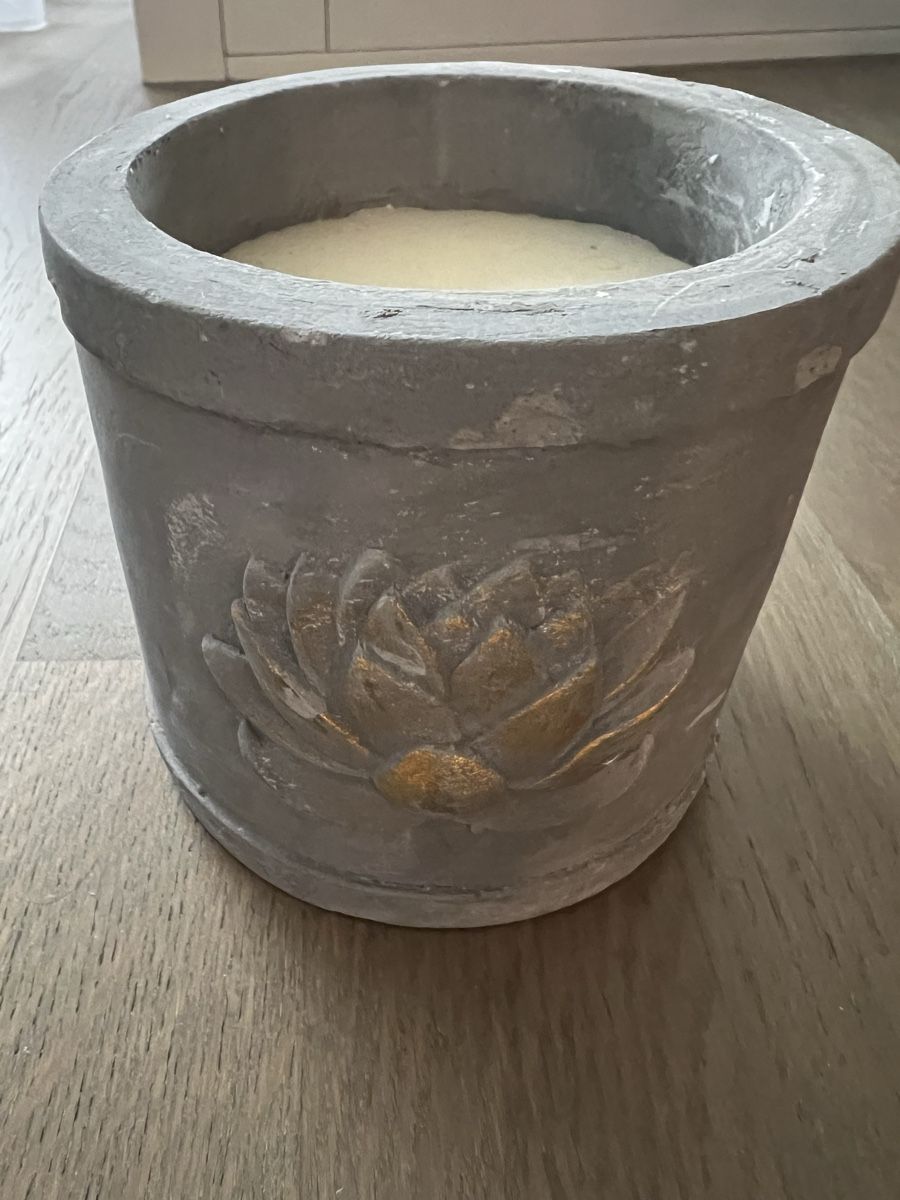 Candele: Beton Kerze Lotus – Nuovo e nell'imballaggio originale da Kriens venduto da Krienserin_T 2
